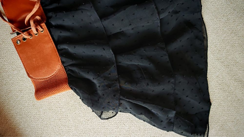 Fusta mini vaporoasa S 36