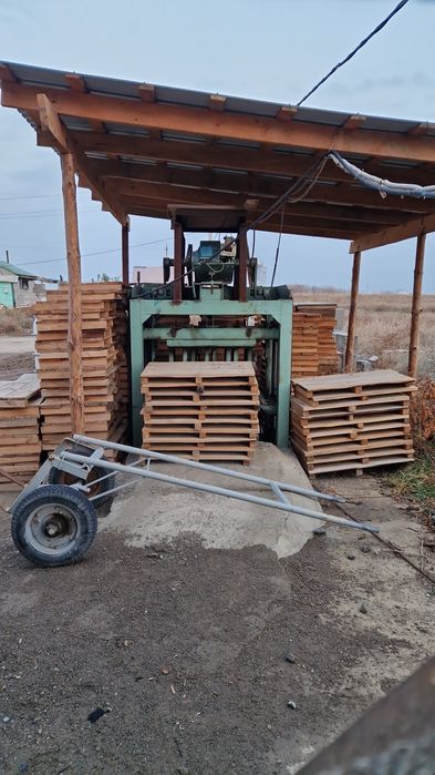 Продам станок для сплитерных блоков пескаблок