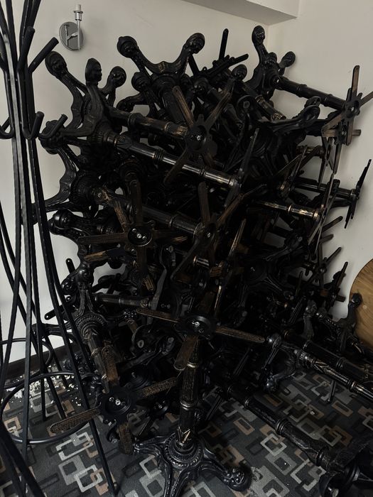 Продам чугунные ножки подстолье