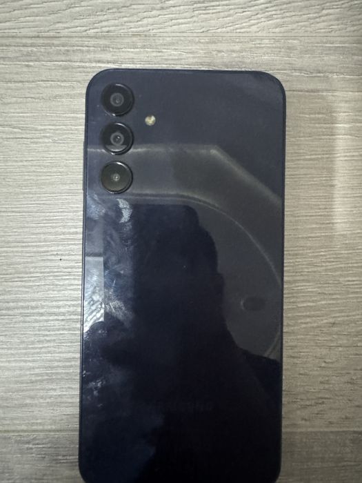 Продоется телефон Samsung A15