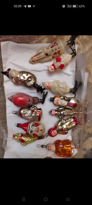 Продаётся советский ёлочные игрушки стеклянные пишите в личку