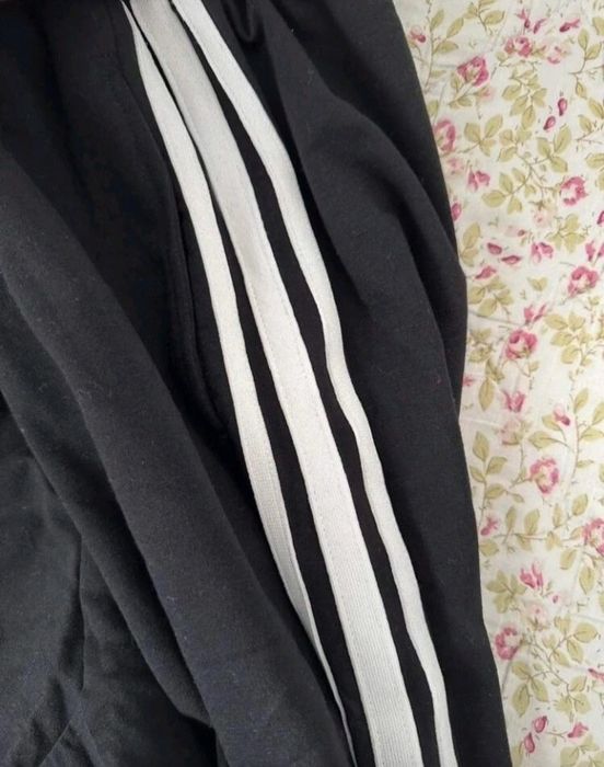 Pantaloni sport dama