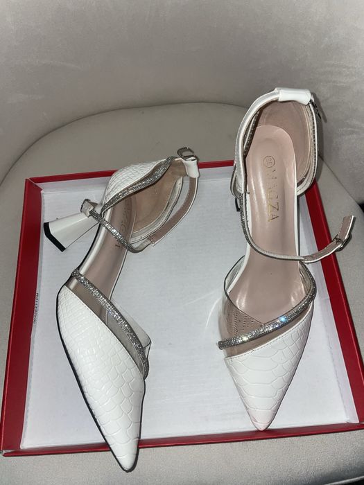 Женские туфельки