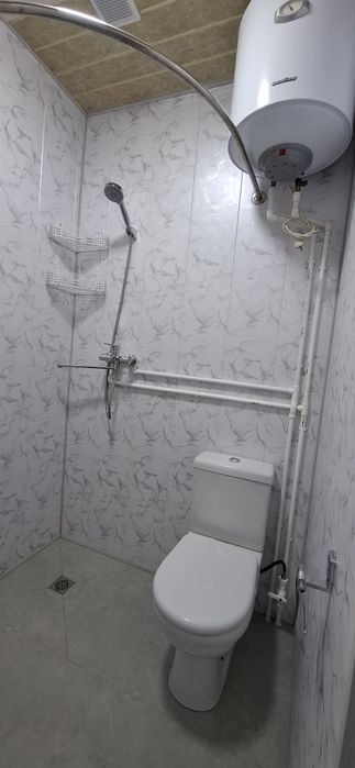 Квартира бор. Катта йул юзида.