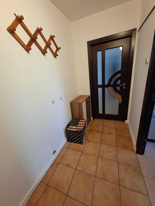 Închiriez apartament 2 camere