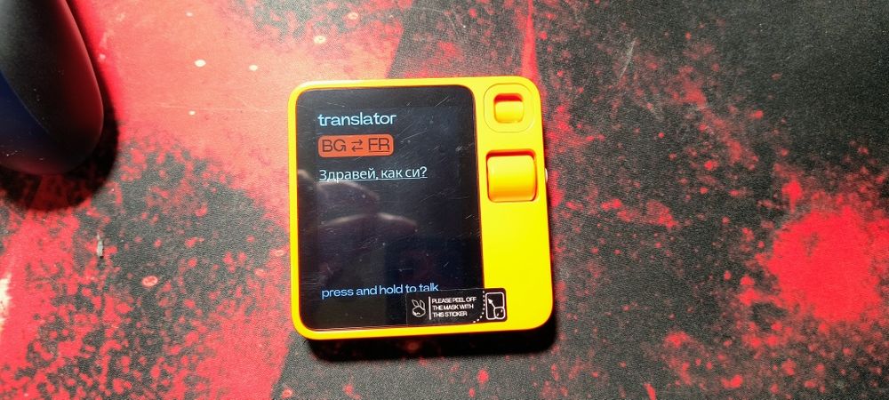 Rabbit R1 AI companion