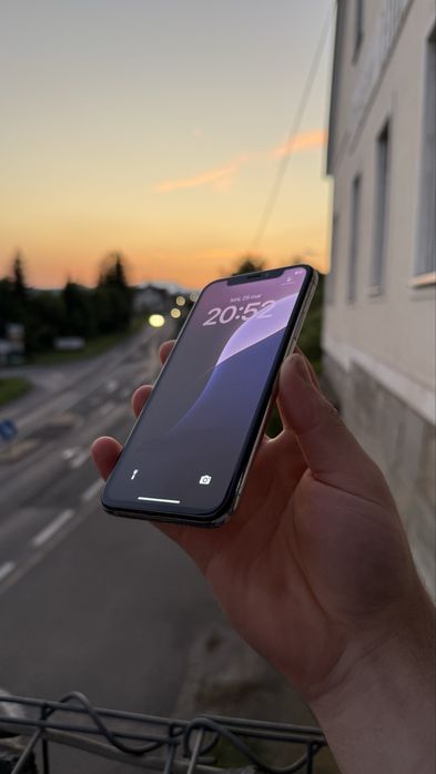 IPhone XS white 64gb neverlocked