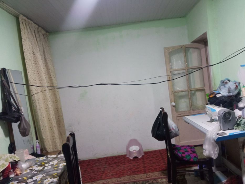 Продаётся М.Улугбекский район Учхоз Дом Участок 6 ком, 6 соток.