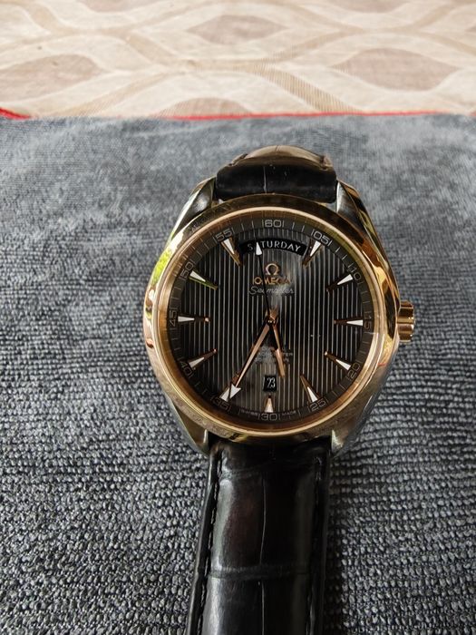 Продавам оригинален часовник omega aqua terra