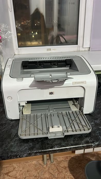 Продаеться принтер HP LaserJet P1102
Б/у
Есть провод в комплен
