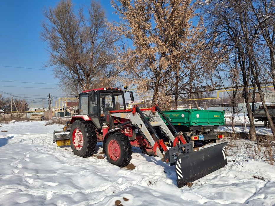 Аренда трактор с щеткой