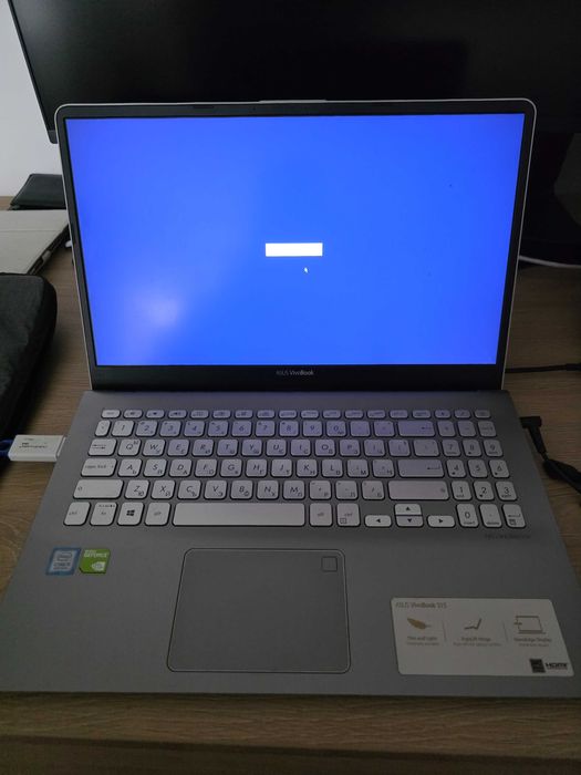 Лаптоп Asus Vivobook 15