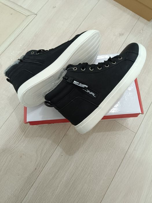 Зимни боти ,ежедневни