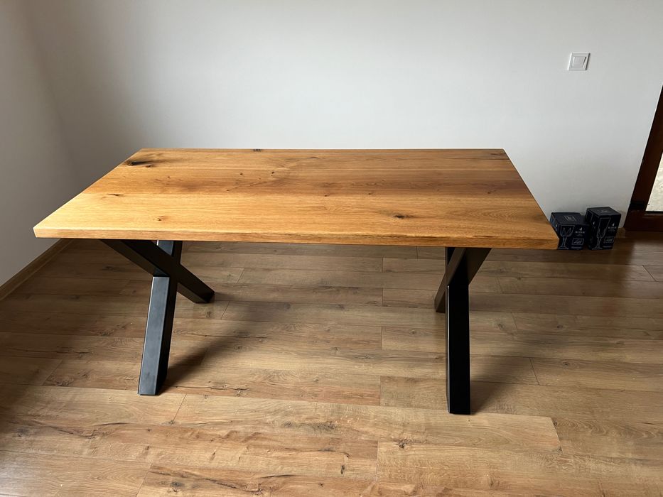 Masă lemn masiv stejar cu rășină epoxidică – unicat, handmade,