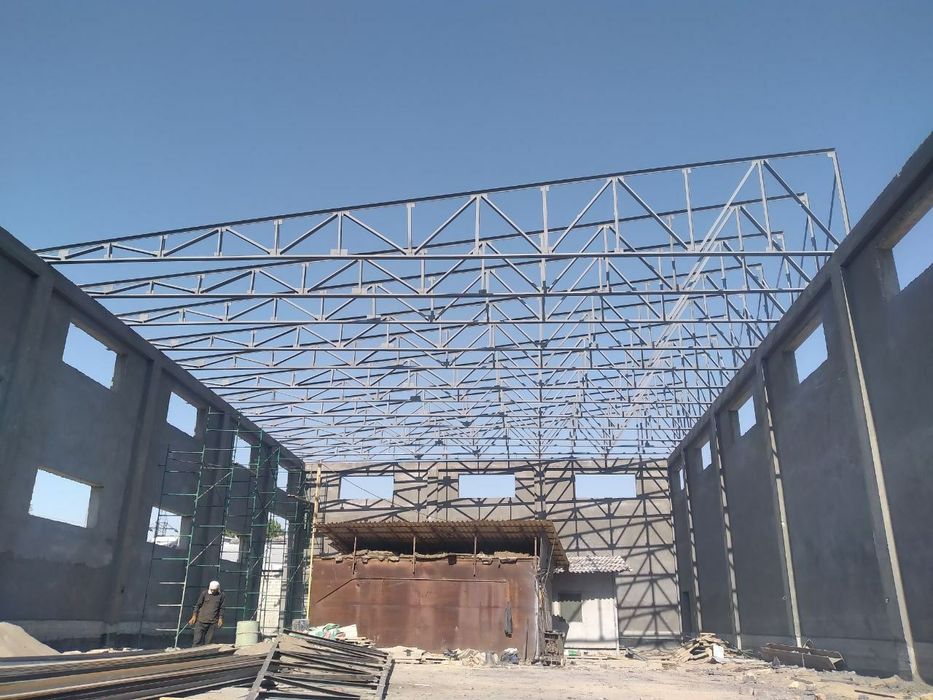 Metal kansktrutsiya va ferma tomlar