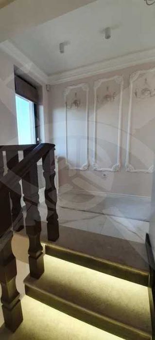 Продава се Къща в Пловдив, Беломорски - 220 кв.м за 2728 €/кв.м - Снимка #8