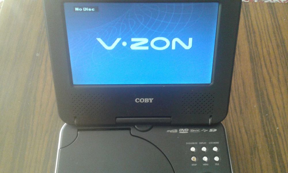 Портативен DVD Плeйър  COBY V-zon