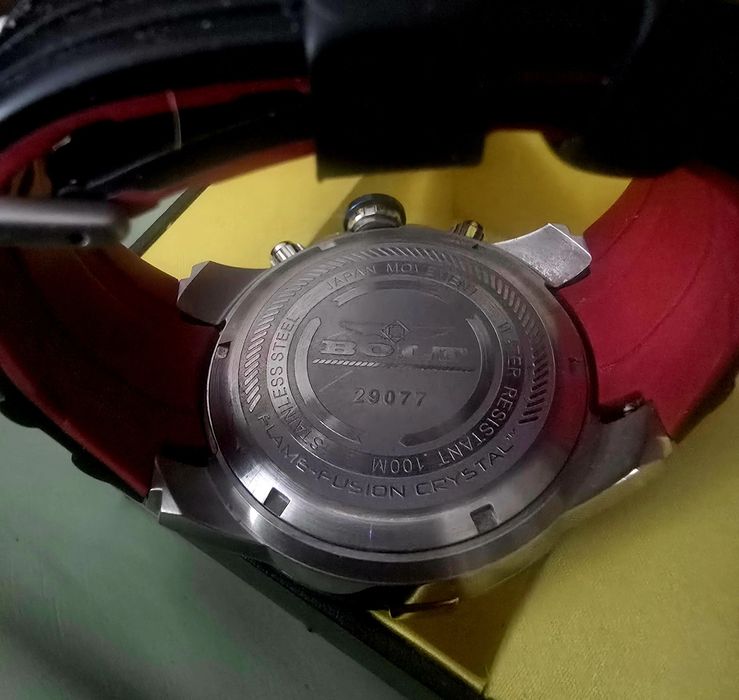 INVICTA BOLT оригинален часовник