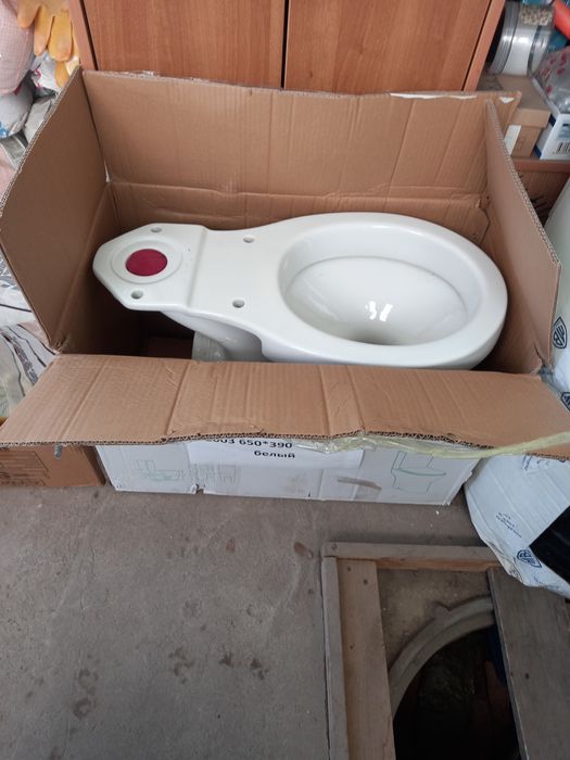 Унитаз в отличном состоянии