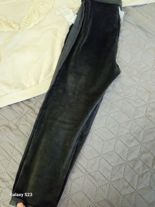 Кожен клин Зара 104 и блуза LCW 98