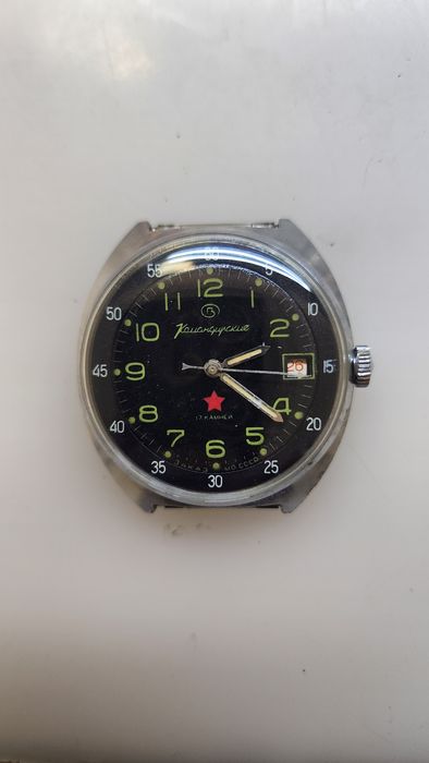 Продам советские механические часы восток