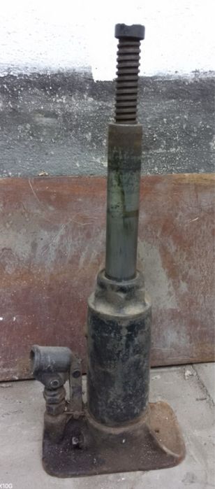 Домкрат советский