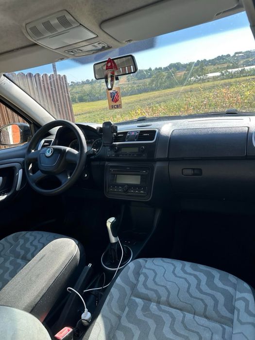 SKODA Fabia 2010 — imagine 2