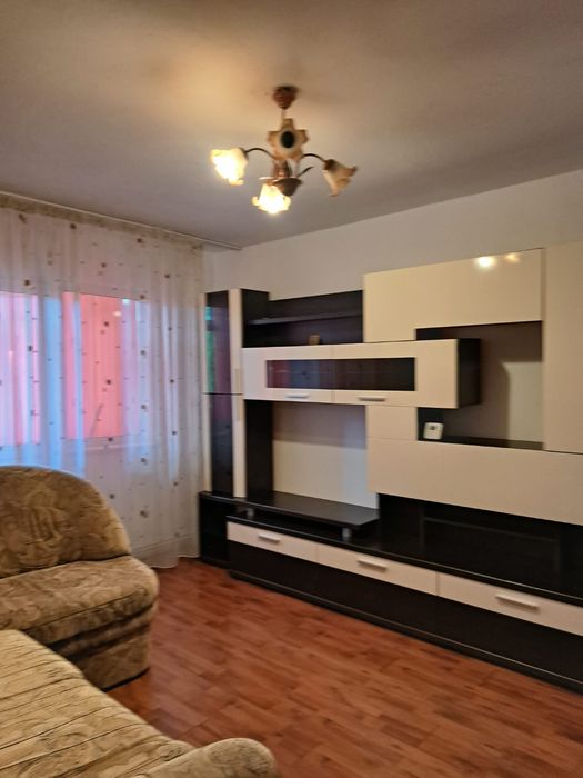 De inchiriat apartament 2 camere