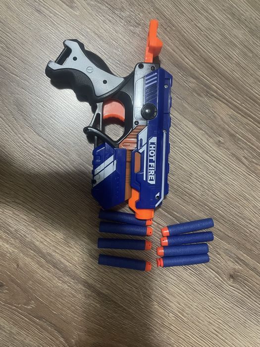 Нърф + 10 патрона