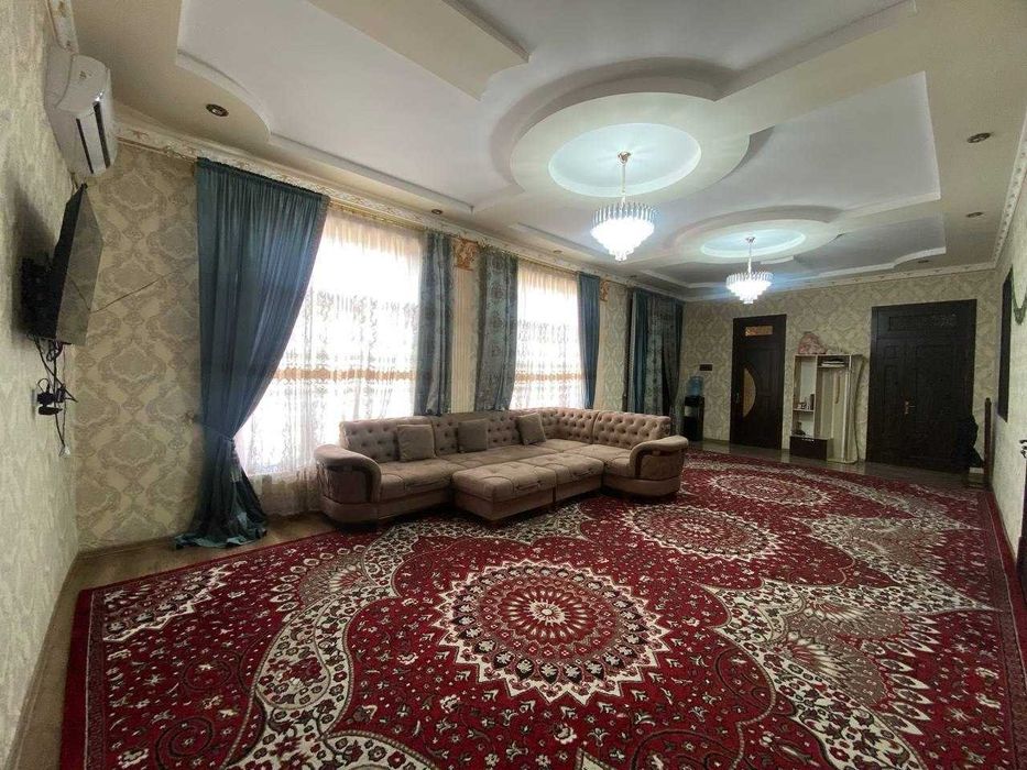 Олмос мах. 7 соток 5 хона ховли сотилади