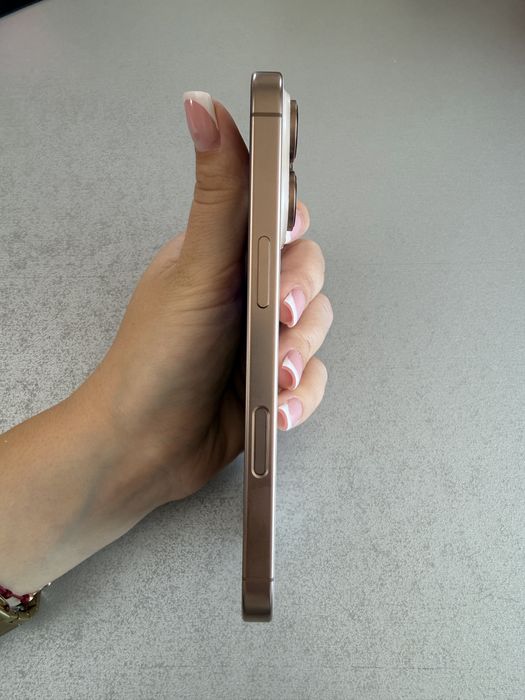 Iphone 16 pro, 128 GB, 650€