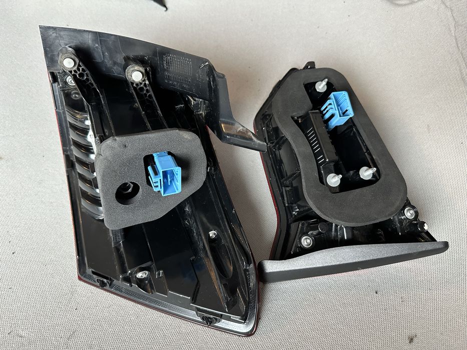 Stopuri stânga led vw t roc.2ga945095.d.2ga945093.b.