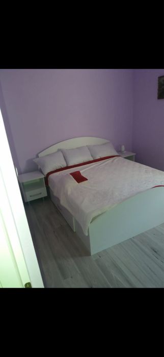 Inchiriez apartament 2 camere decomandat