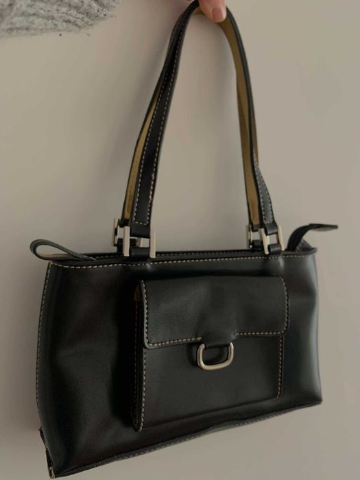 Малка черна дамска чанта НОВА