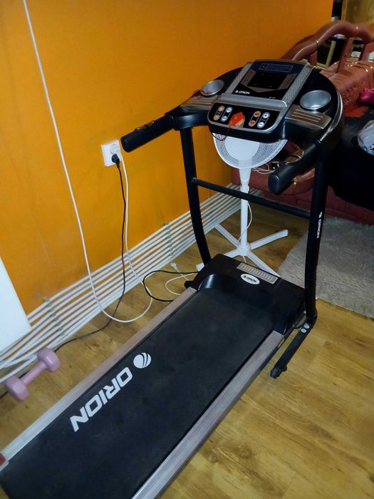 Електрическа бягаща пътека