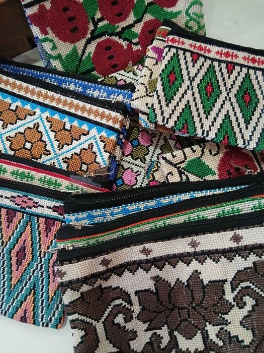 узбек миллий либослари