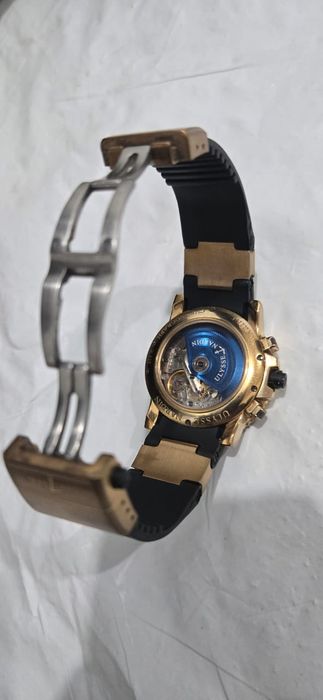 Муж часы Бренд , новый, стильные,