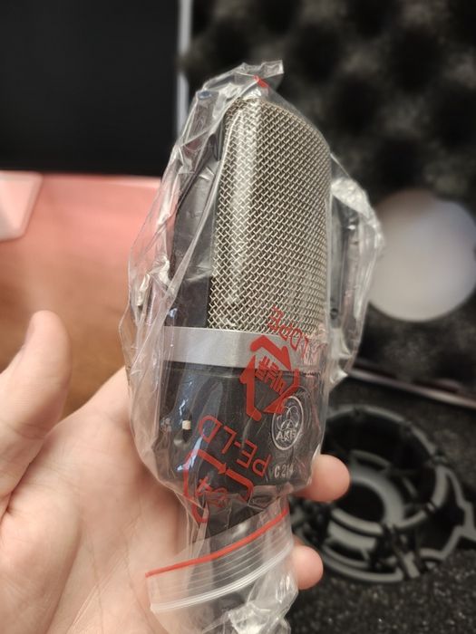 Microfon Studio AKG C214