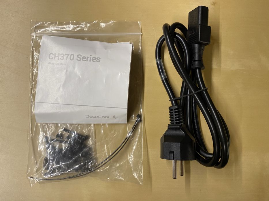 Компютърна кутия със захранване  Deepcool