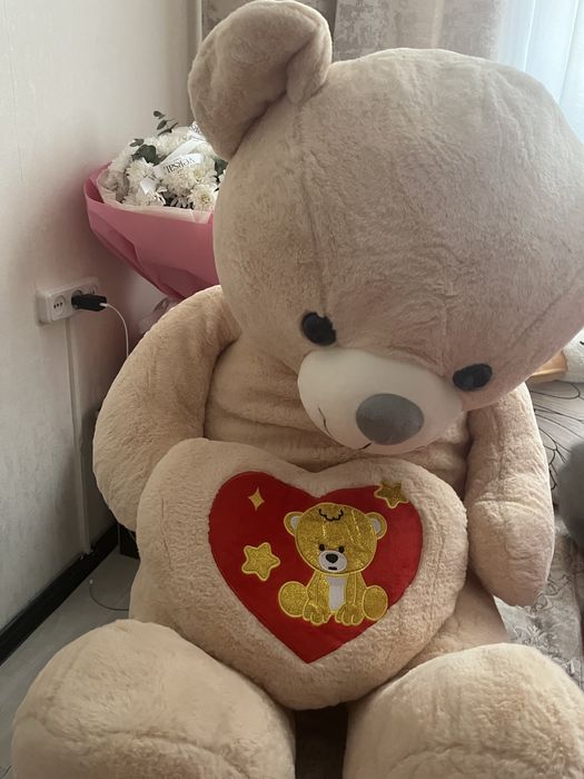 Игрушка медведь, продается.Торг есть.