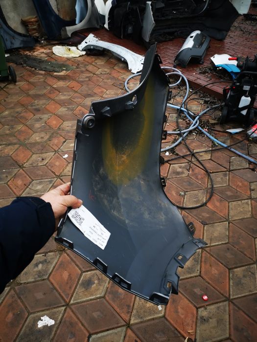 Flaps partea dreaptă colț de spoiler spate Renault Captur 2 2020/2021