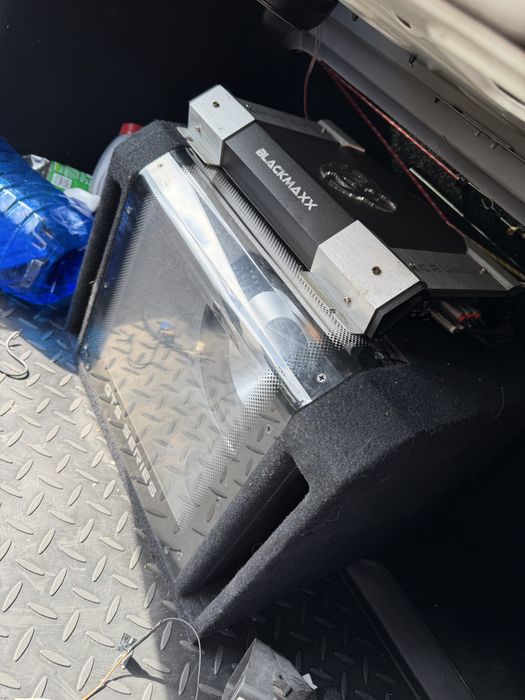 Subwoofer auto crunch gts si statie blackmaxx