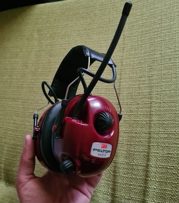 Casti Antifonare Zgomot Antifoane 3M Peltor Cu Radio FM