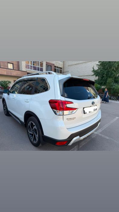 Продам машину субару форестер subaru 2023 г