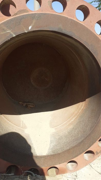 Задвижка размером Dn700