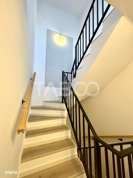 Casa cu 4 camere la cheie terasa panoramica si curte in Floresti