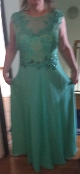 Vand rochie de seara