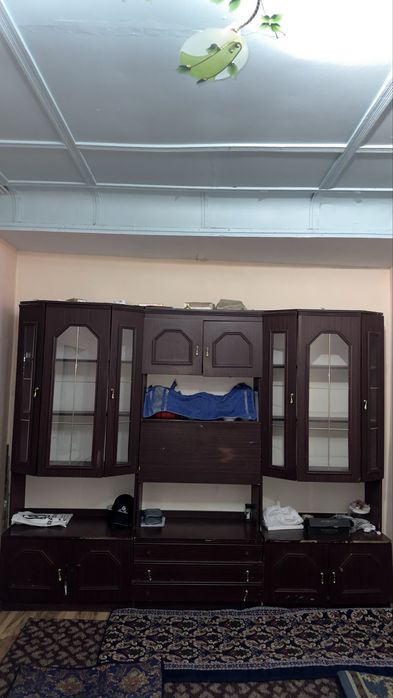 Shkaf Mexmon xona uchun