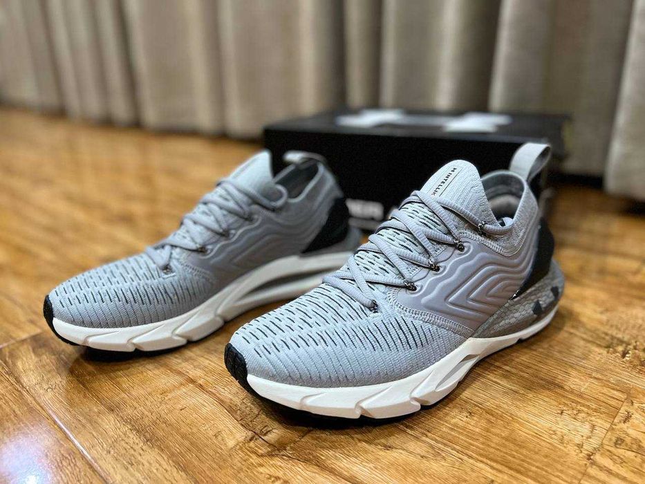 Under Armour HOVR Phantom 2 мужские кроссовки РАЗМЕР 40,44
