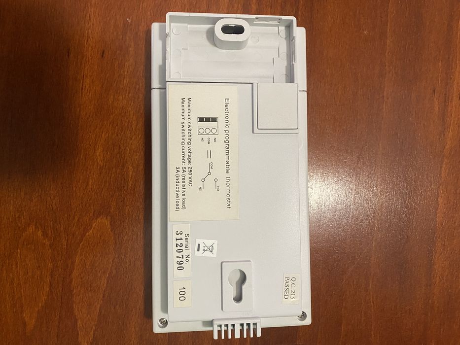 Термостати за подово или парно